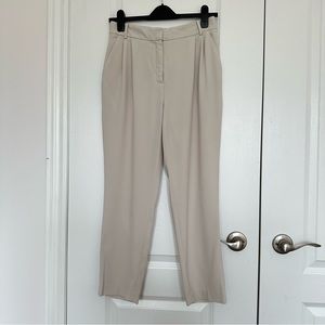 Aritzia babaton Trousers - Size 4